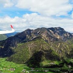 Flugwegposition um 11:06:01: Aufgenommen in der Nähe von Gemeinde Kirchdorf in Tirol, Österreich in 1148 Meter